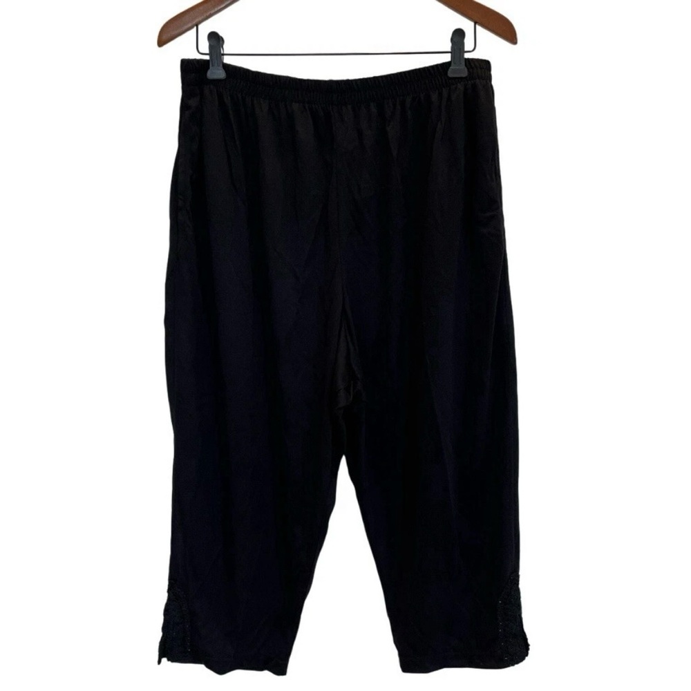 Womens 1X Pants Black Capri Embroidered Side Slits Lightweight